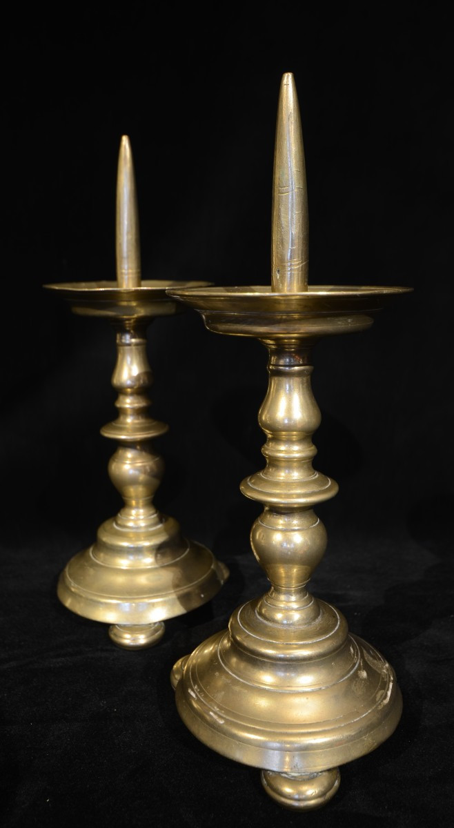 Paire de pique cierge. Dix-septième siècle.-photo-5