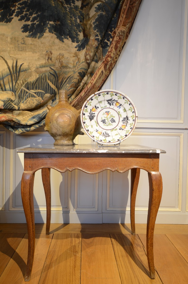 Table d'appoint. Dix-huitième siècle.