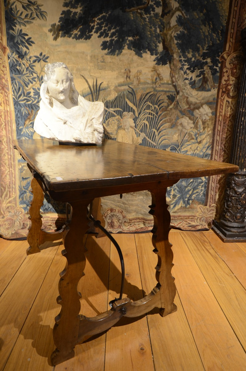 Beautiful Italian Table. Seventeenth Century.-photo-2