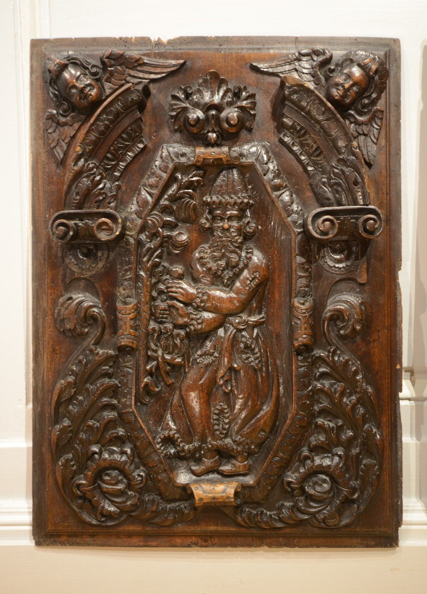 Paire de panneaux sculptés. Allégories du début du dix-septième siècle.-photo-2