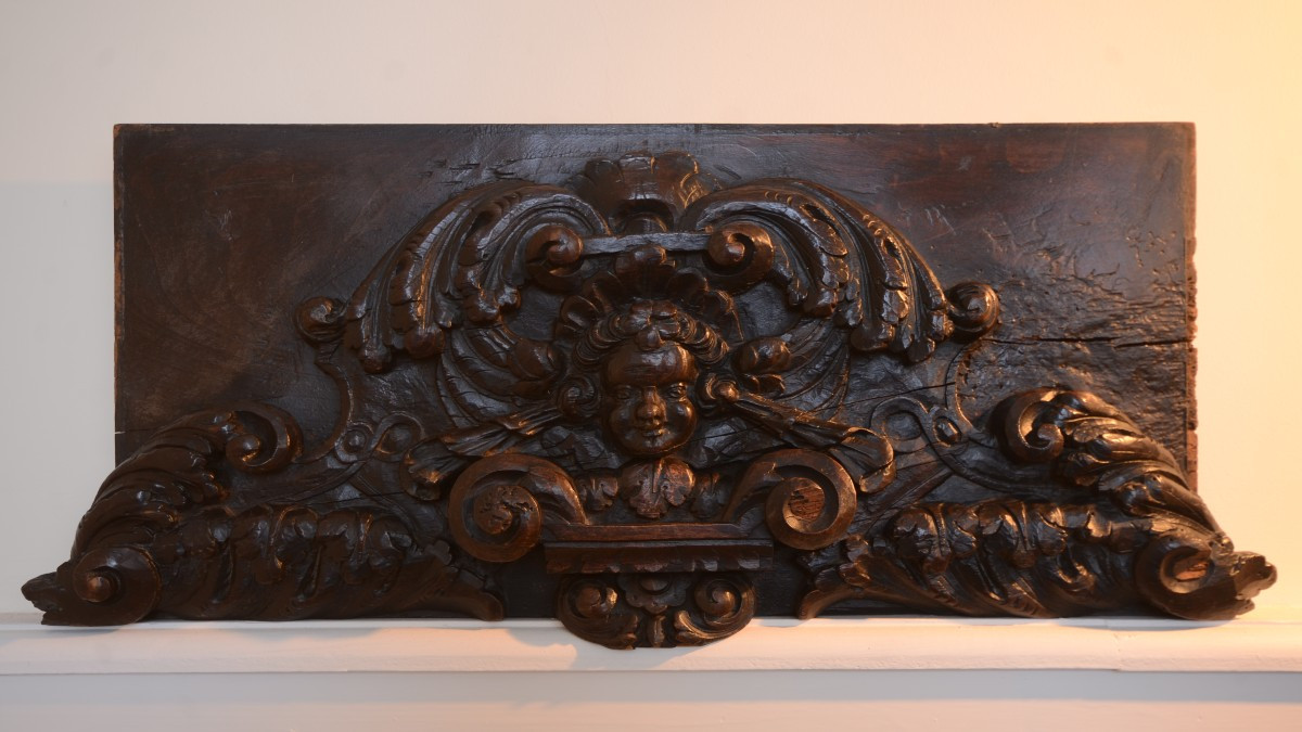 Petit panneau sculpté. Dix-septième siècle.