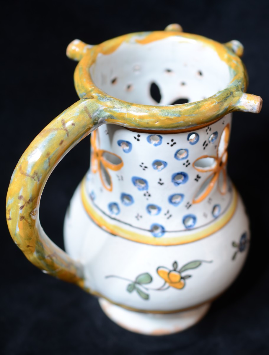 Deceptive Pot. Burgundy. Eighteenth Century.-photo-7