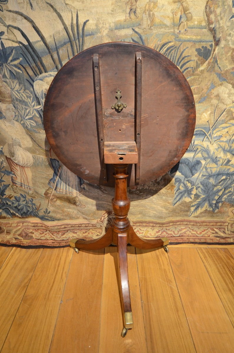 Guéridon à bascule. Epoque Regency.-photo-3