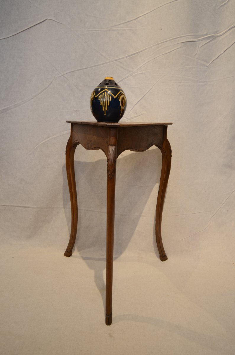 Small Flying Table. Eighteenth Century.