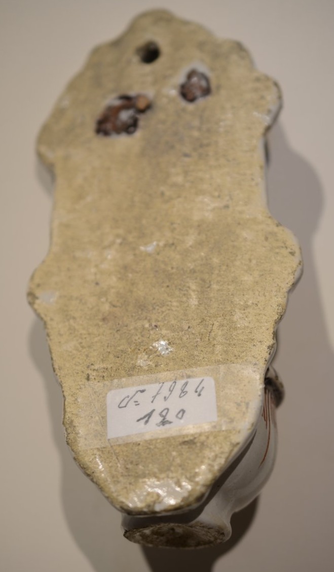 Vron: bénitier en faience. Début du dix-neuvième siècle.-photo-4