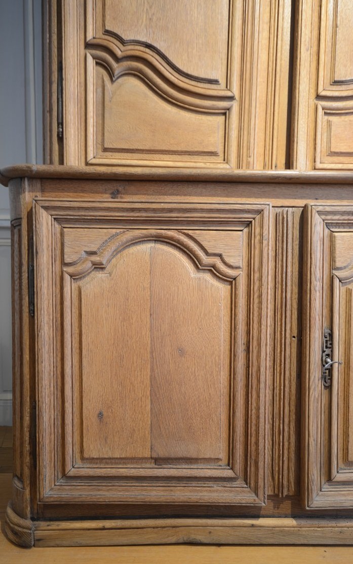 Buffet deux corps. Ile de France. Epoque Louis XIV.-photo-5