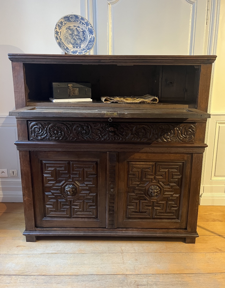 Buffet flamand. Dix-septième siècle.-photo-3