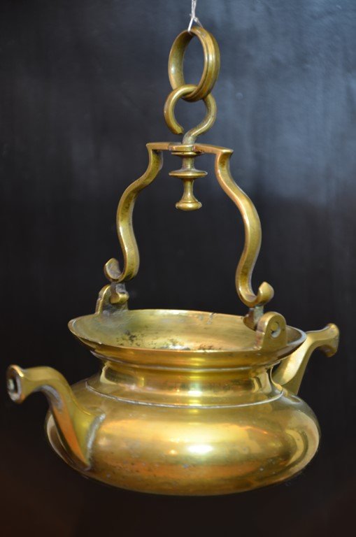 In Bronze Candelite.dix-seventh Century.