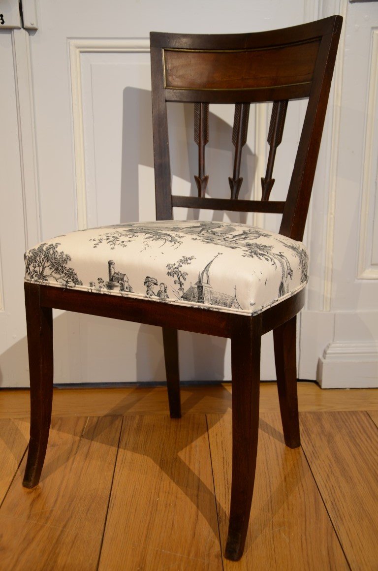 Set Of Four Elegant Directoire Period Chairs.-photo-3