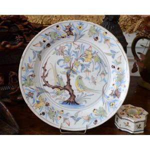Northern Earthenware Dish. End Of The Eighteenth Century.