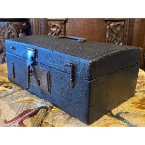 Messenger's Case. 17th Century.