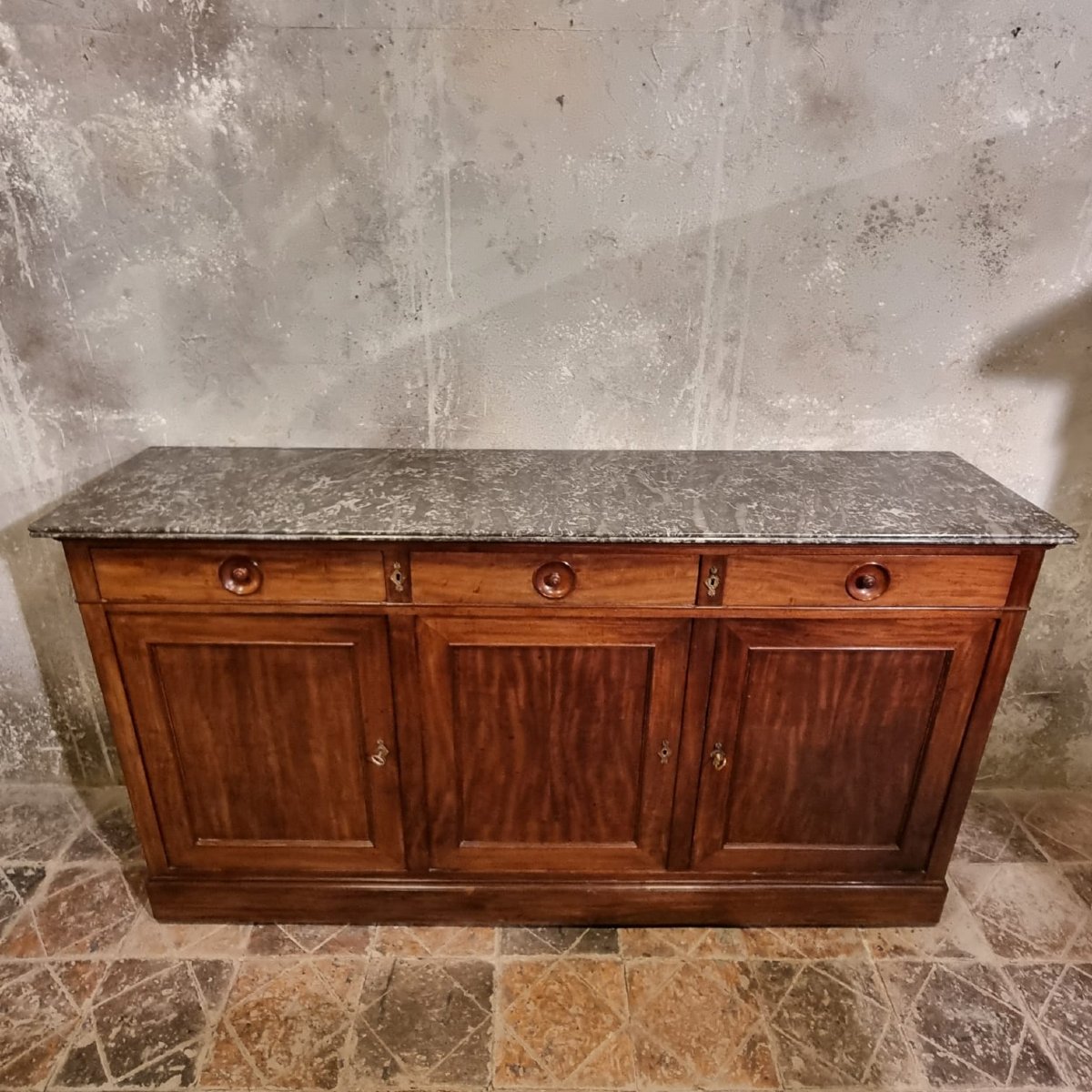 19th Century Sideboard With Three Doors, Mahogany And Mahogany Veneer-photo-1