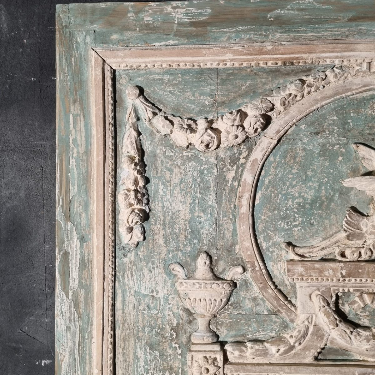 Important trumeau de boiserie de style Louis XVI en bois sculpté et patiné-photo-1