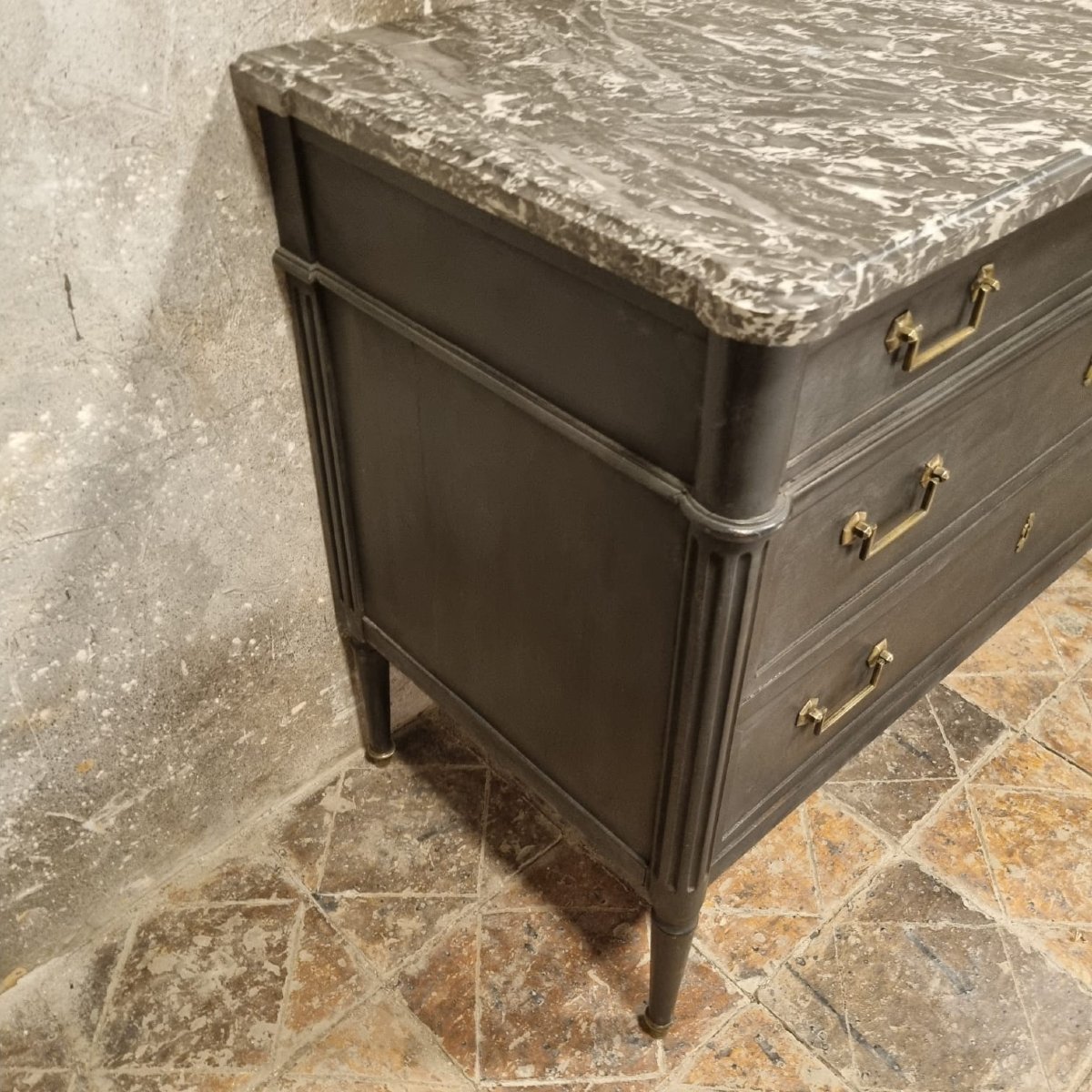 Louis XVI Style Commode-photo-4