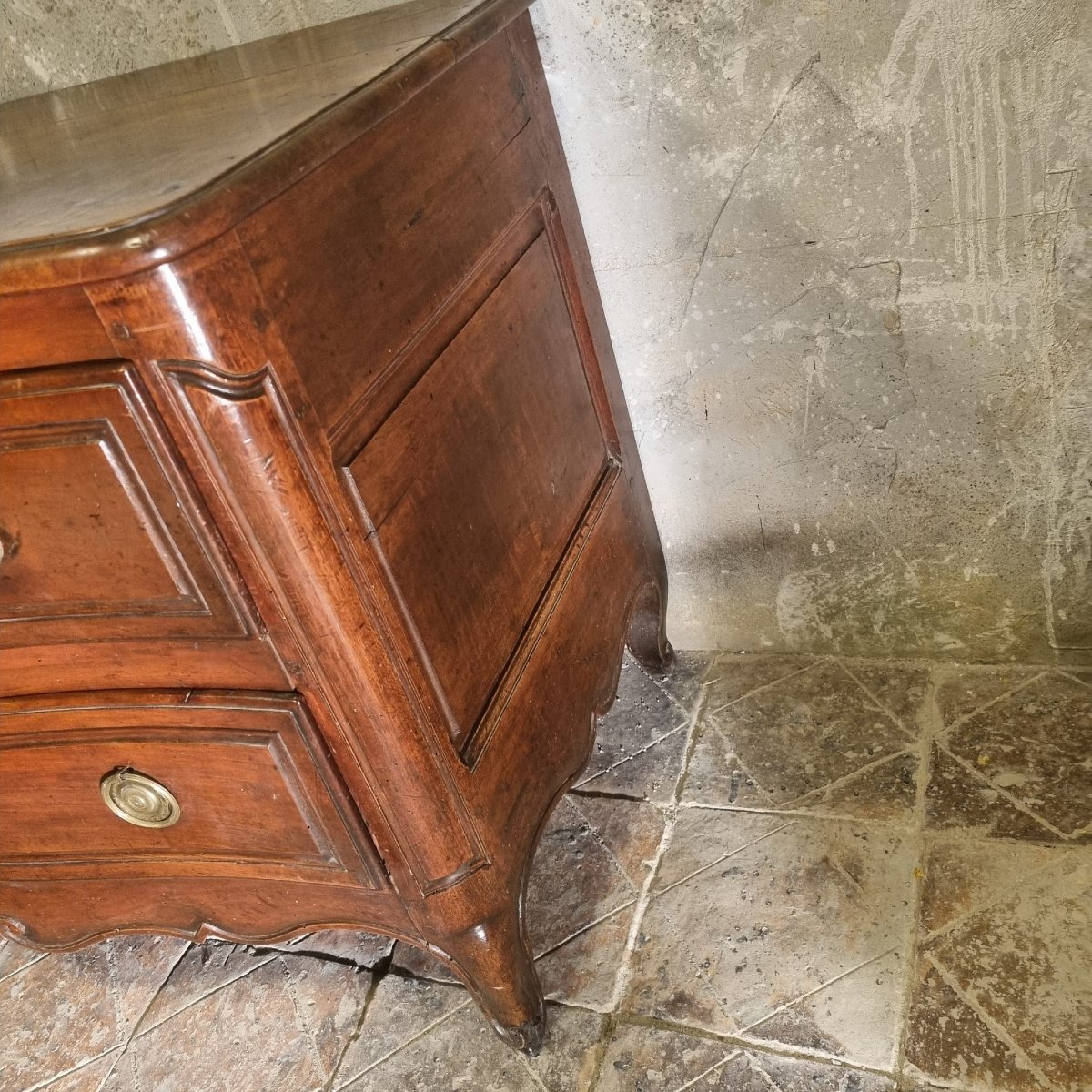 Large Commode With Two Curved Drawers-photo-2