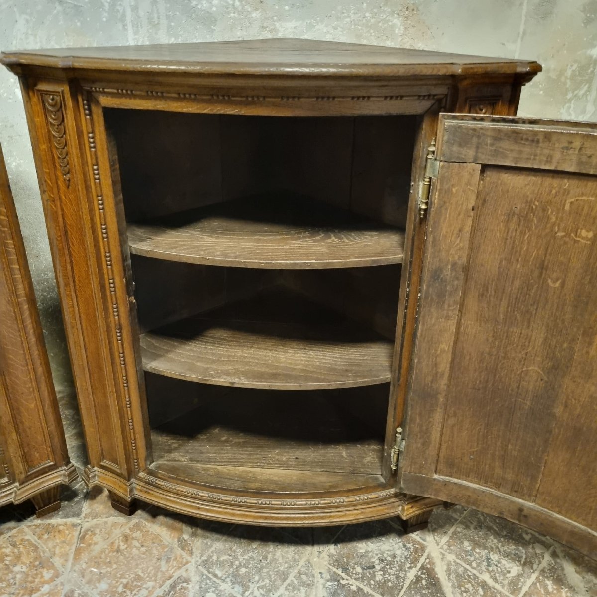 Pair Of Louis XVI Style Corner Cupboards-photo-3