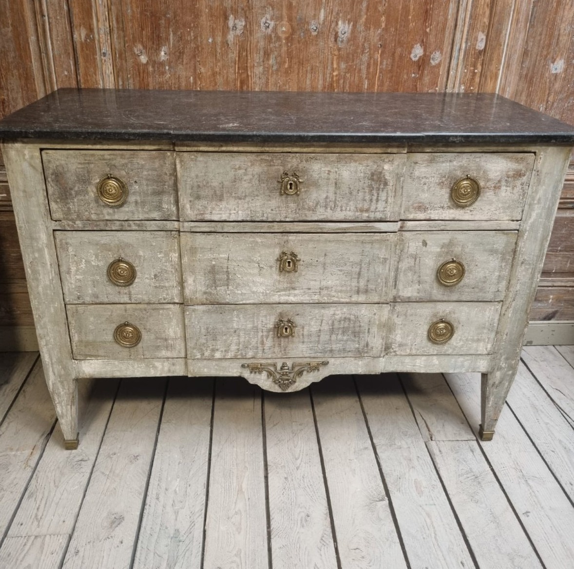 Commode