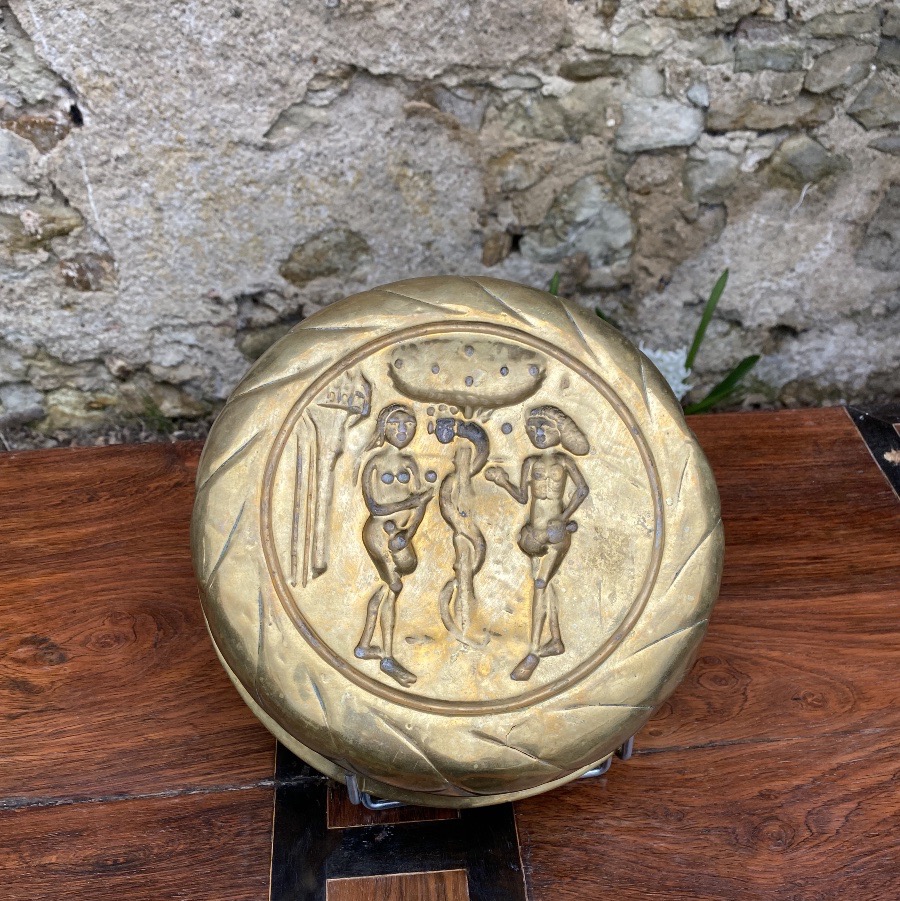 16th-century Offering Basin-photo-2