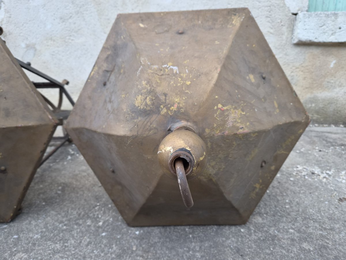 Important Pair Of Large Riveted Iron Castle Lanterns – Circa 1900-photo-2
