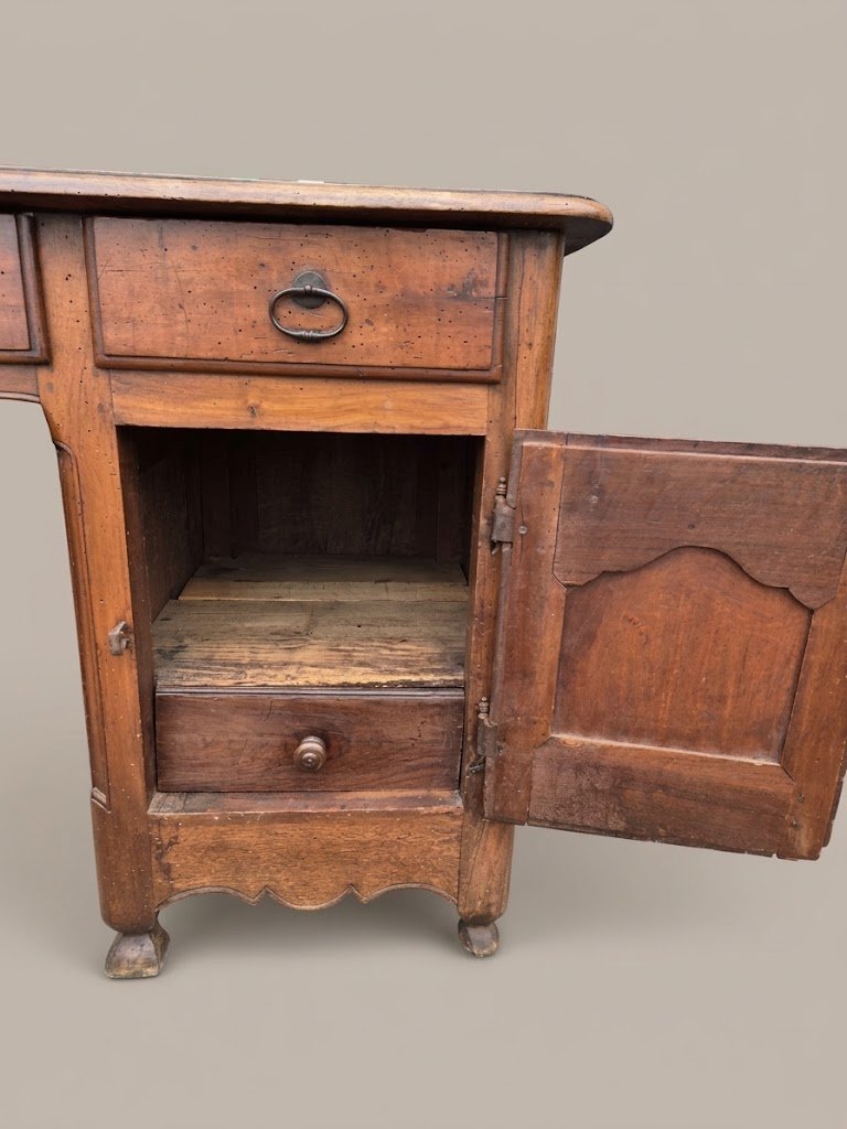 Louis XIV-style Period Desk With Coffered Panels In Walnut -photo-4