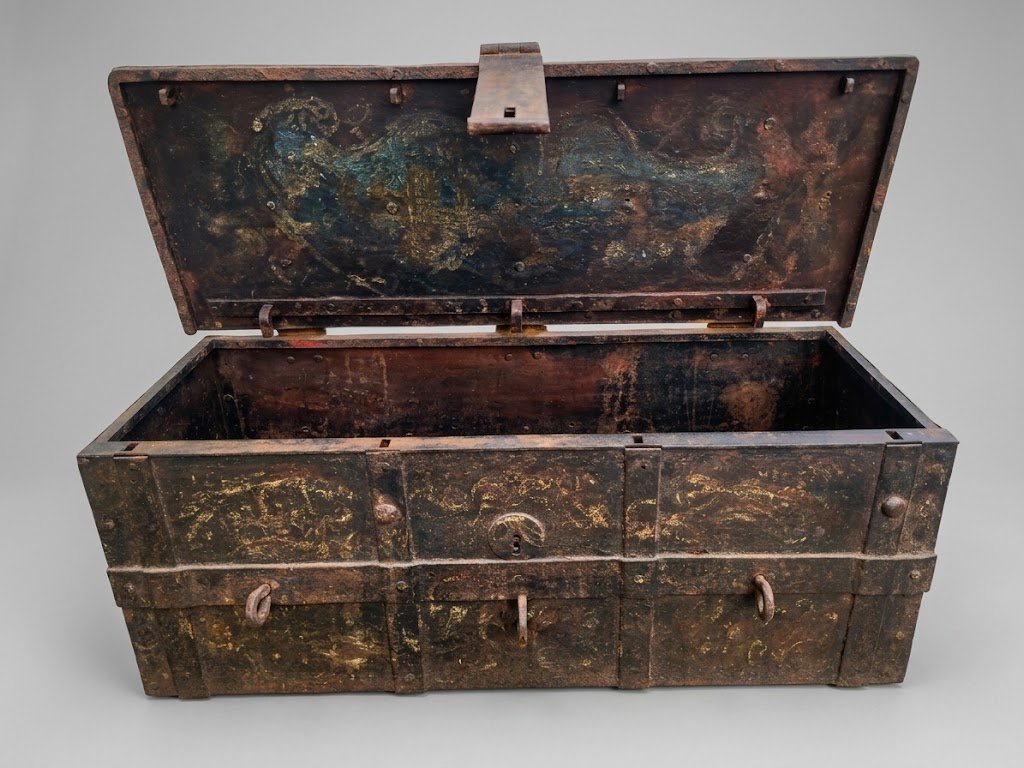 Important Marine Safe Or Wrought-iron Safe – 17th Century