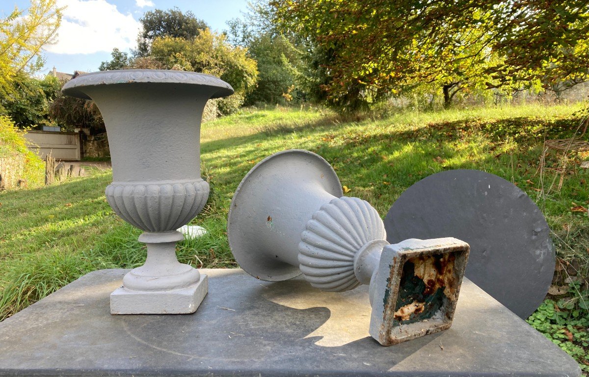 Medici Vases In XIXth Cast Iron 44 Cm-photo-2