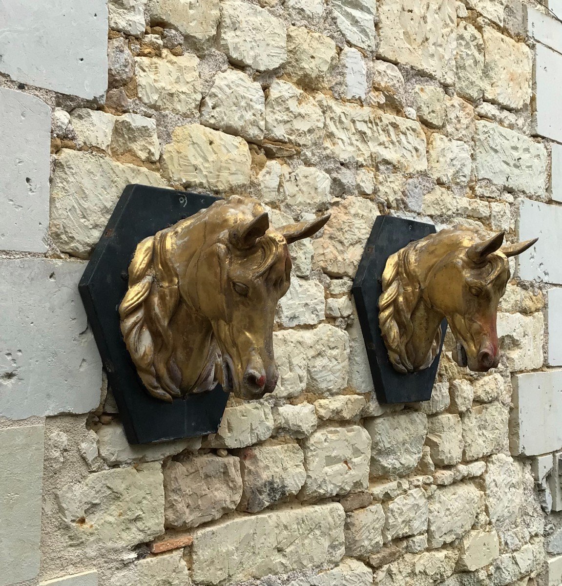 T&ecirc;tes De Cheval En Zinc Dor&eacute; - Enseigne De Boucherie.-photo-3
