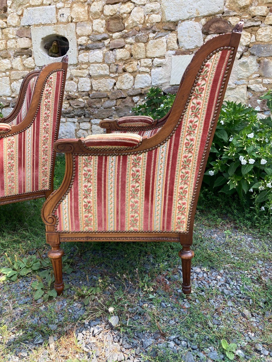 Pair Of Louis XVI Style Walnut Bergere Chairs-photo-5