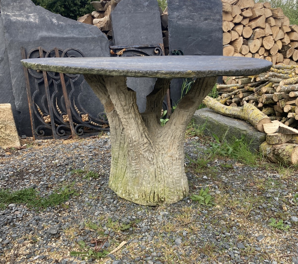 Garden Stone Table