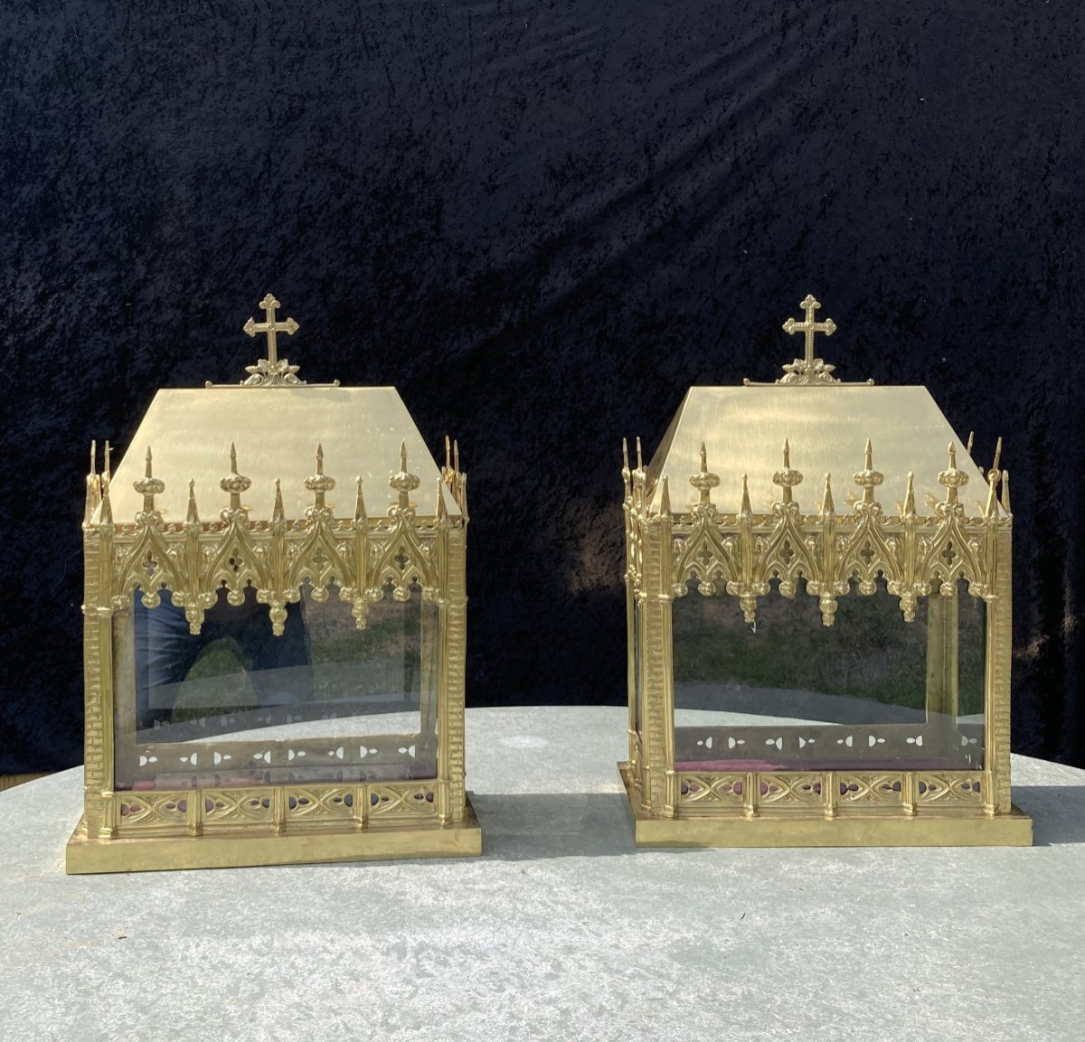 Ch&acirc;sses reliquaire en bronze dor&eacute; -photo-2
