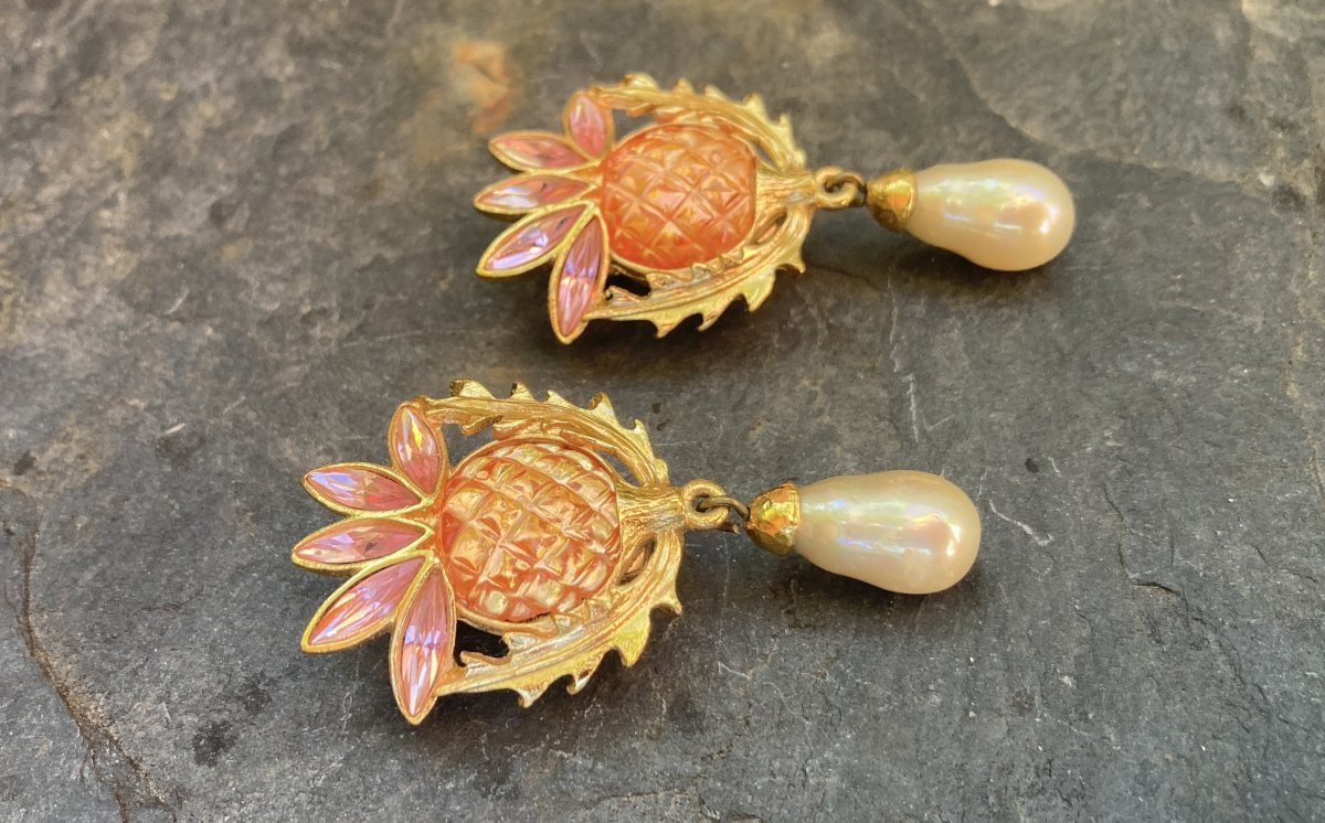 Yves Saint Laurent / Pair Of Earrings-photo-2
