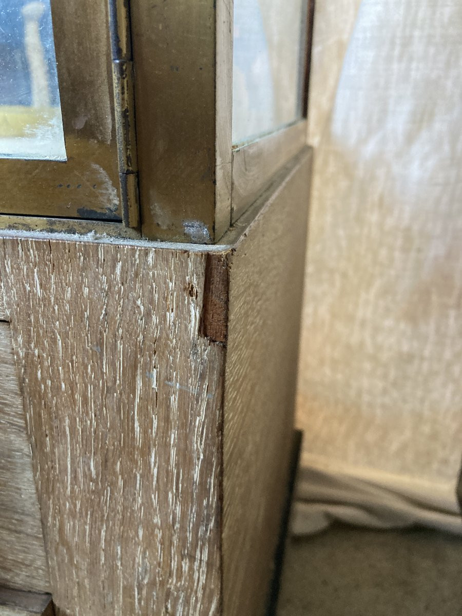 Art Deco Display Cases.-photo-8