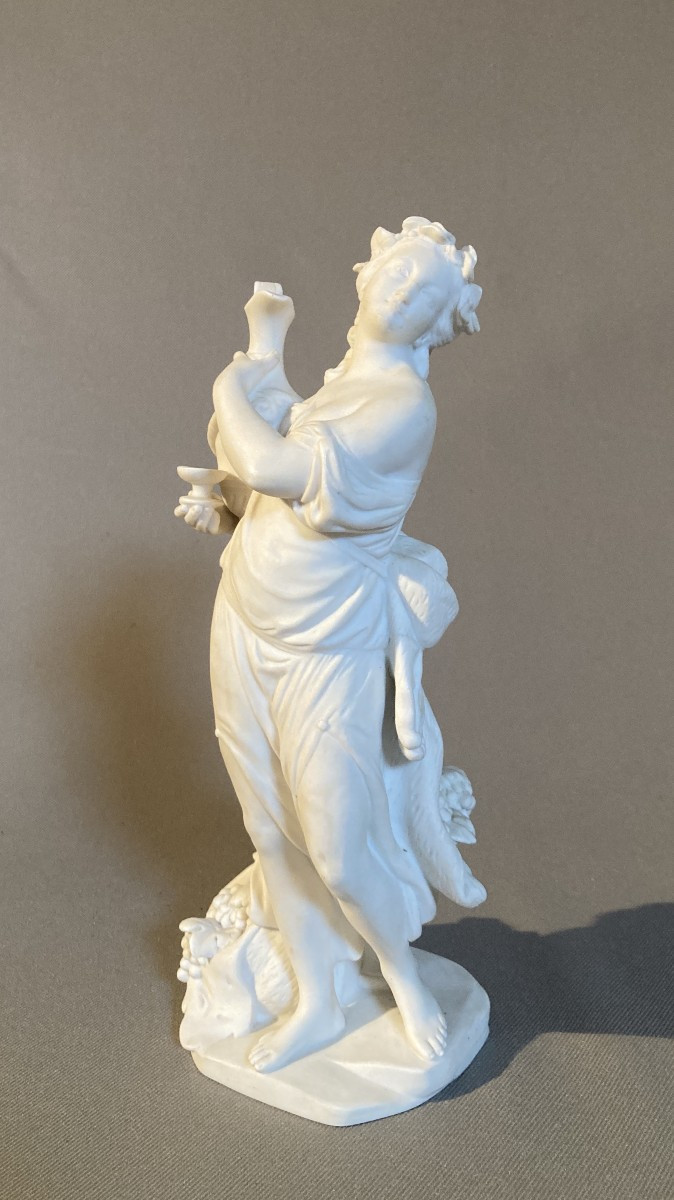 "Bacchante au vase" biscuit de Sèvres 1906