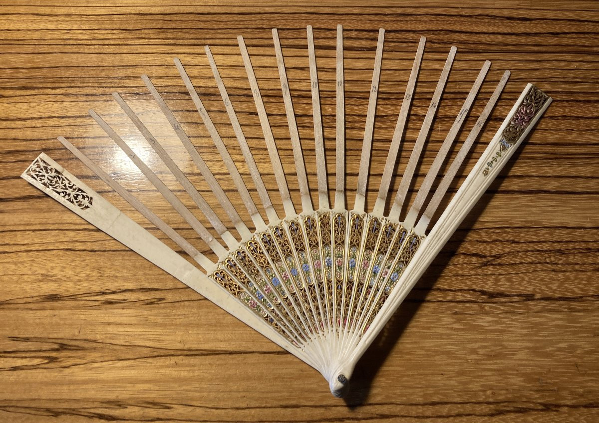 19th Century Fan Mount.-photo-2