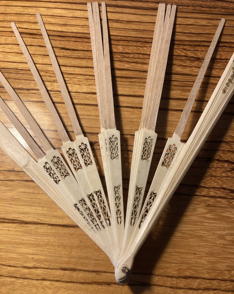 19th Century Fan Mount.-photo-2