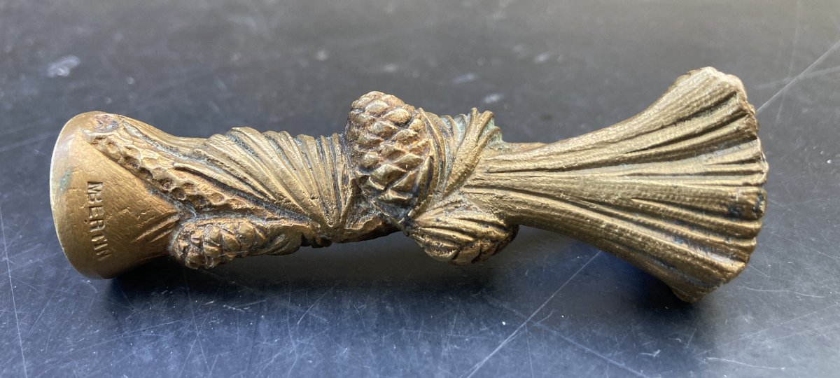 Cachet en bronze Art Nouveau signé BERTIN