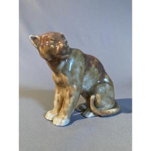 Camille Tharaud - Rare Lionne assise - Robert Lemoine