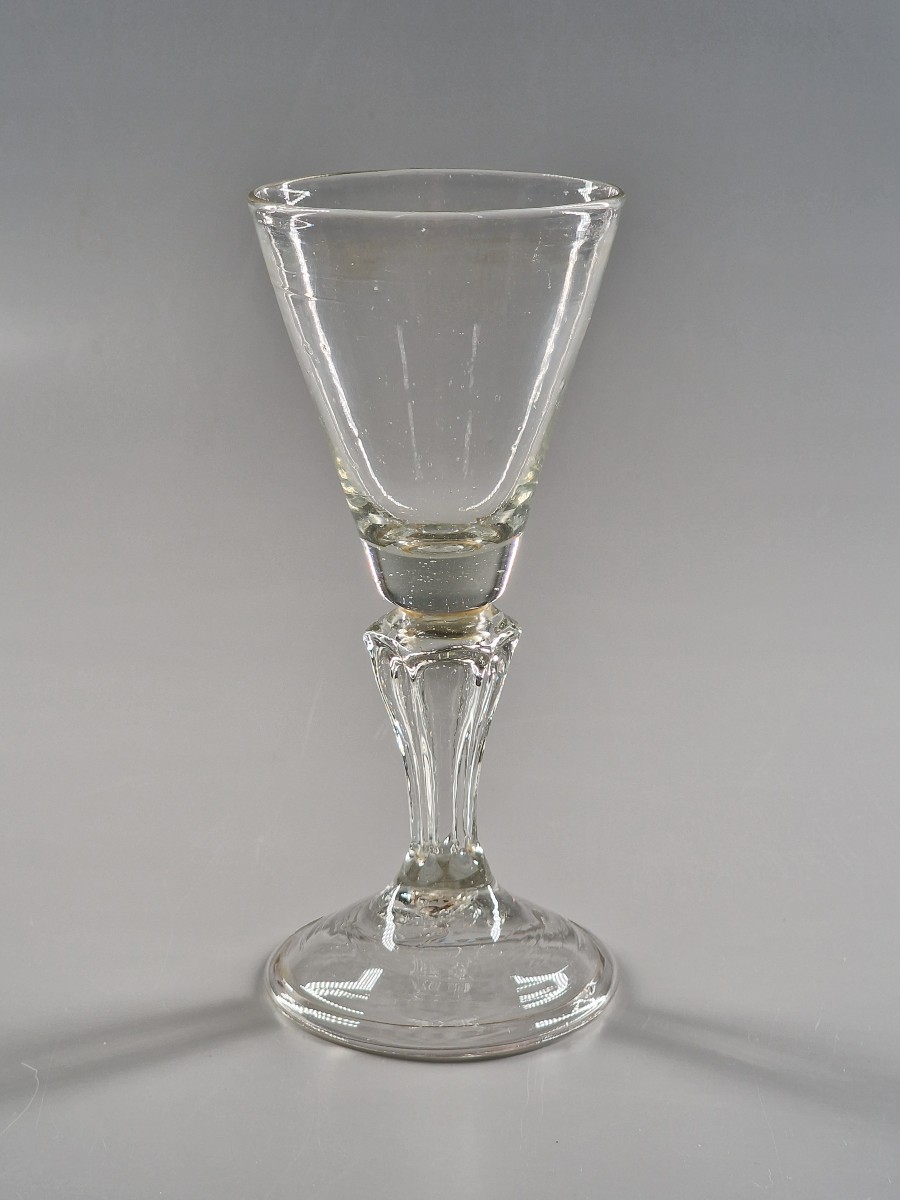 Verre à coupe tronconique et jambe silésienne - XVIIIe siècle