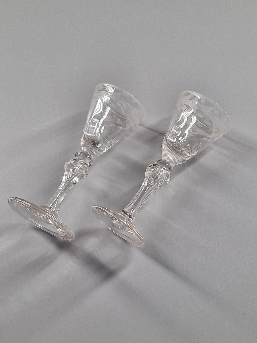 Pair Of Small Engraved Glasses With Faceted Stems - 18th Century-photo-1