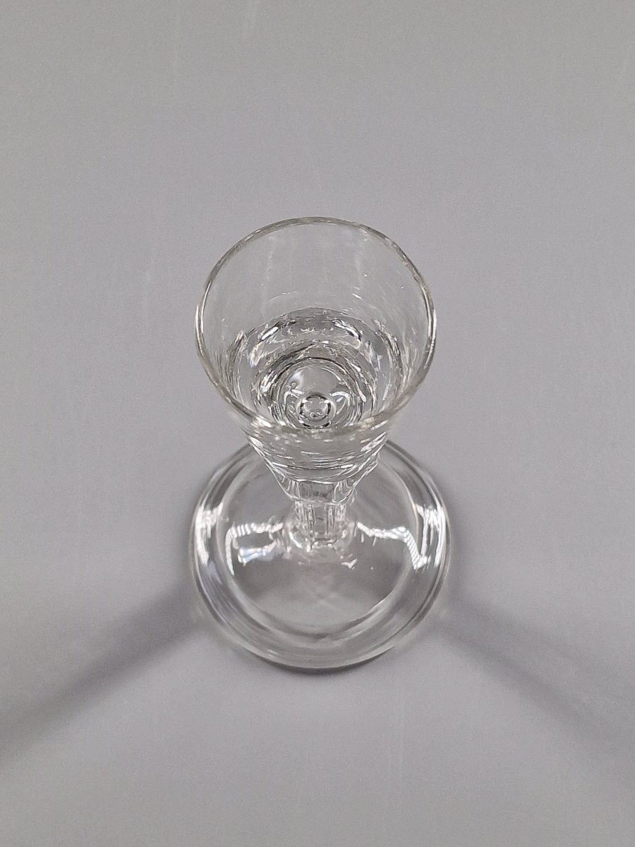 Alcohol Glass With An Ogival Bowl And Silesian Stem - 18th Century-photo-1