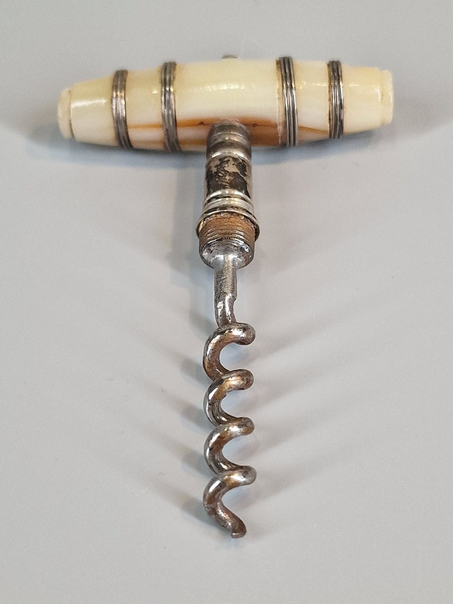 Tire bouchon de voyage en nacre et argent formant sceau - XVIIIe siècle-photo-2