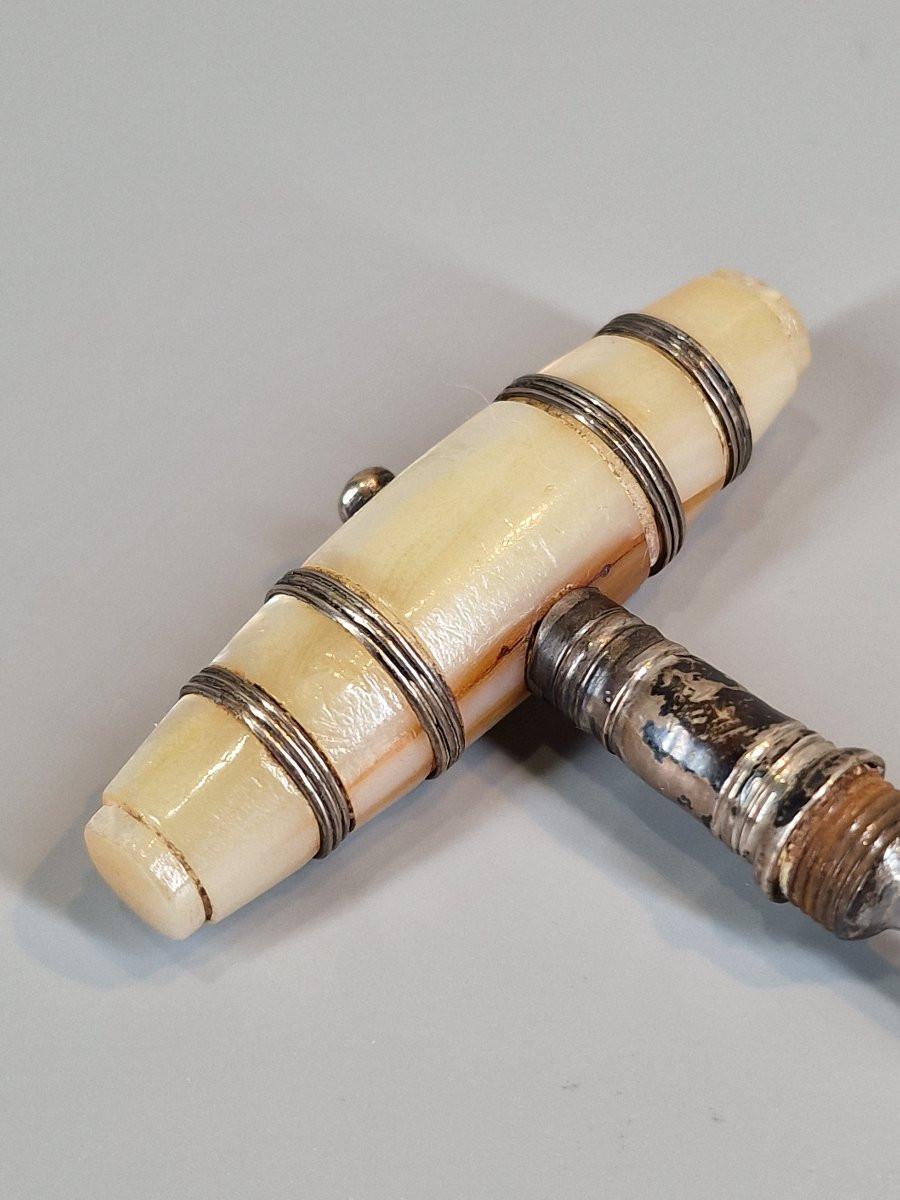 Tire bouchon de voyage en nacre et argent formant sceau - XVIIIe siècle-photo-4