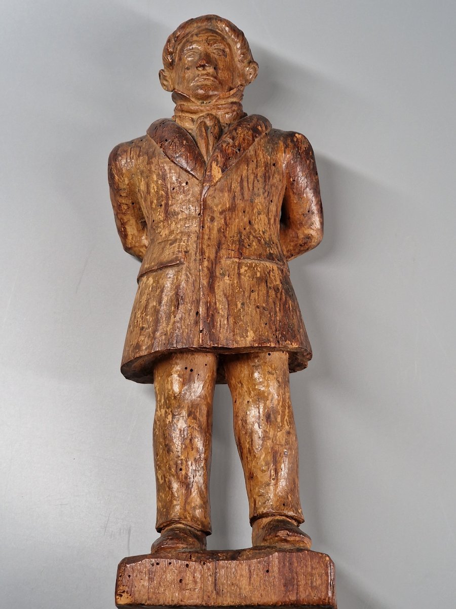 Aviateur ou coureur automobile en bois sculpté - Travail populaire du XXe siècle-photo-3