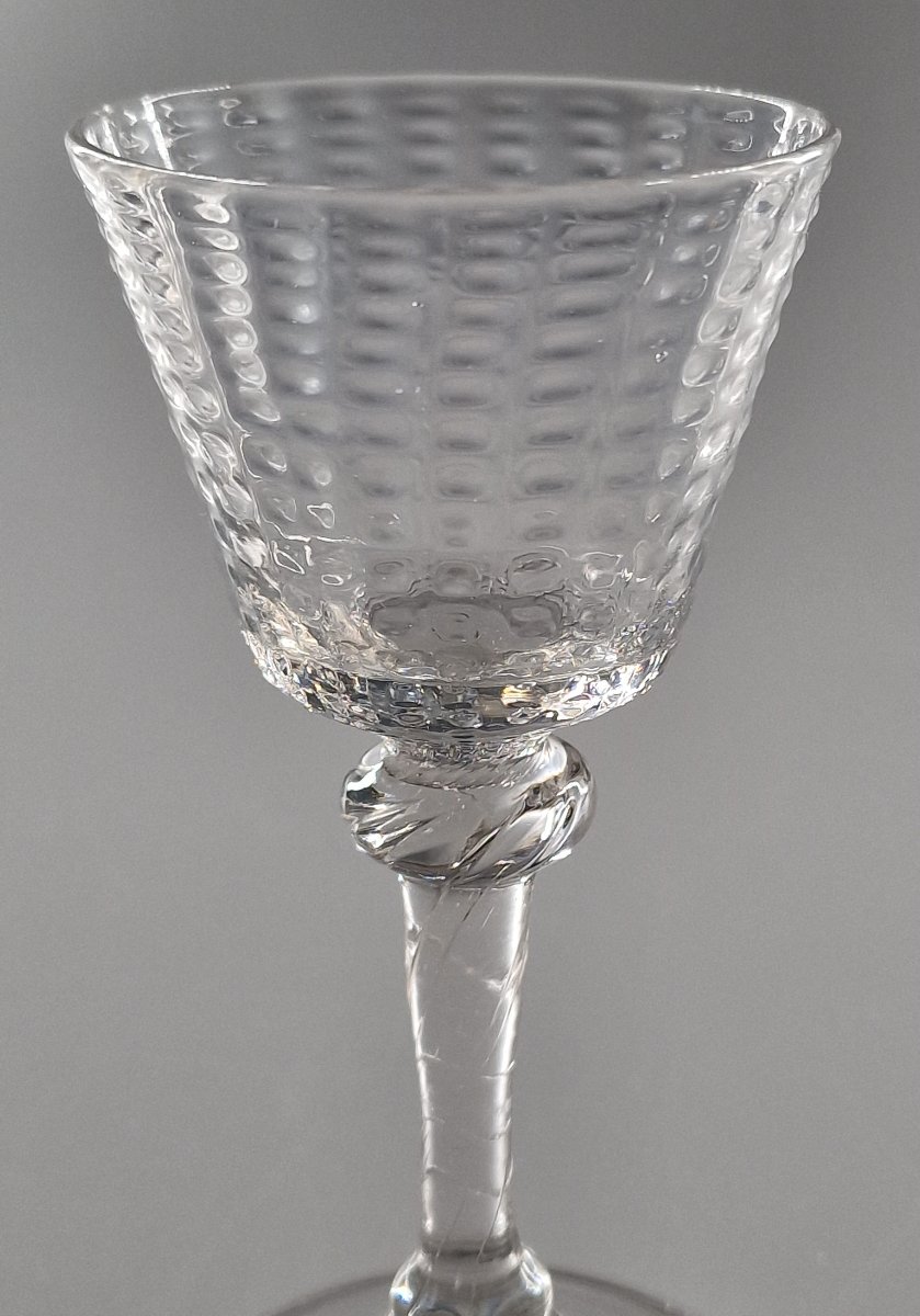 Verre liégeois à coupe grains de riz et jambe à noeud godrons - XVIIIe siècle-photo-4