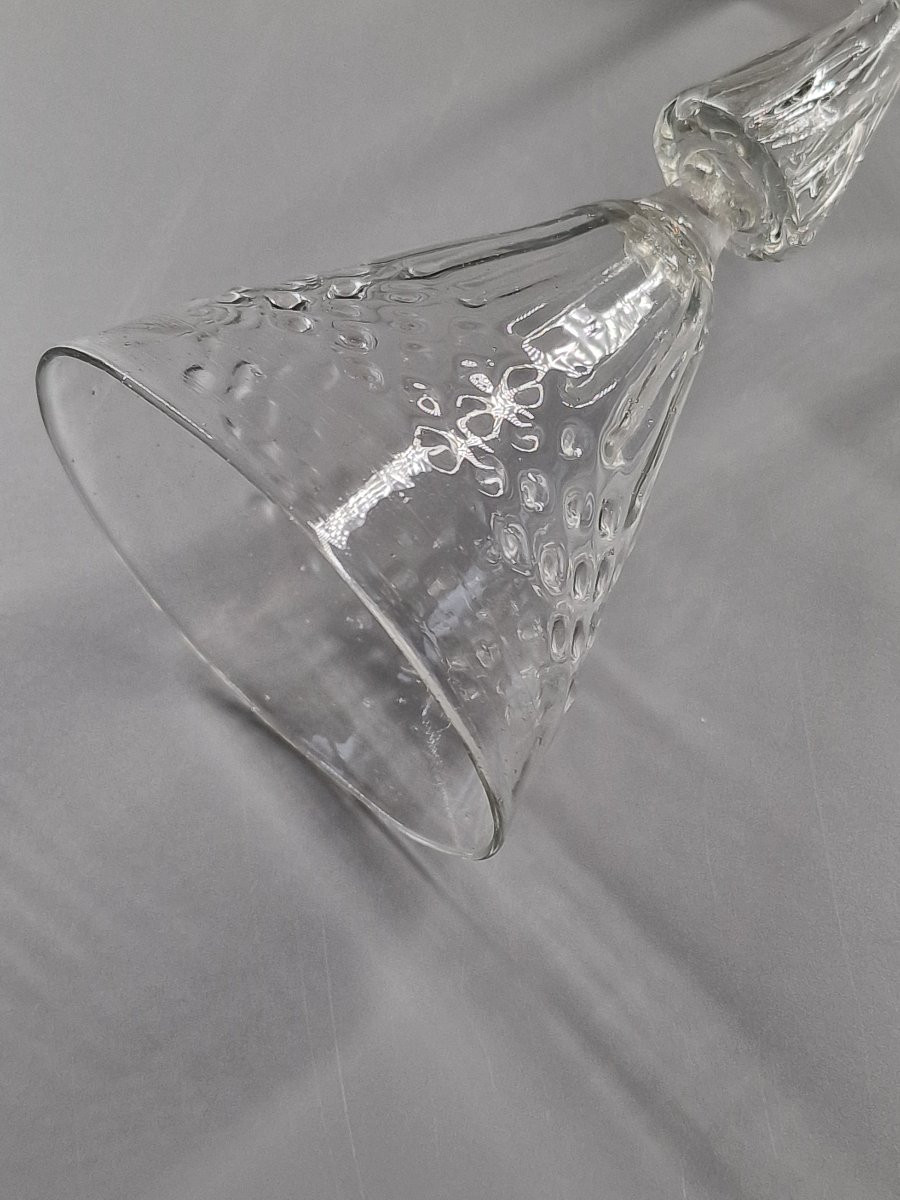 Molded Cup Glass With Rice Grain And Tab Shapes On A Grooved Hollow Stem. 18th Century-photo-3