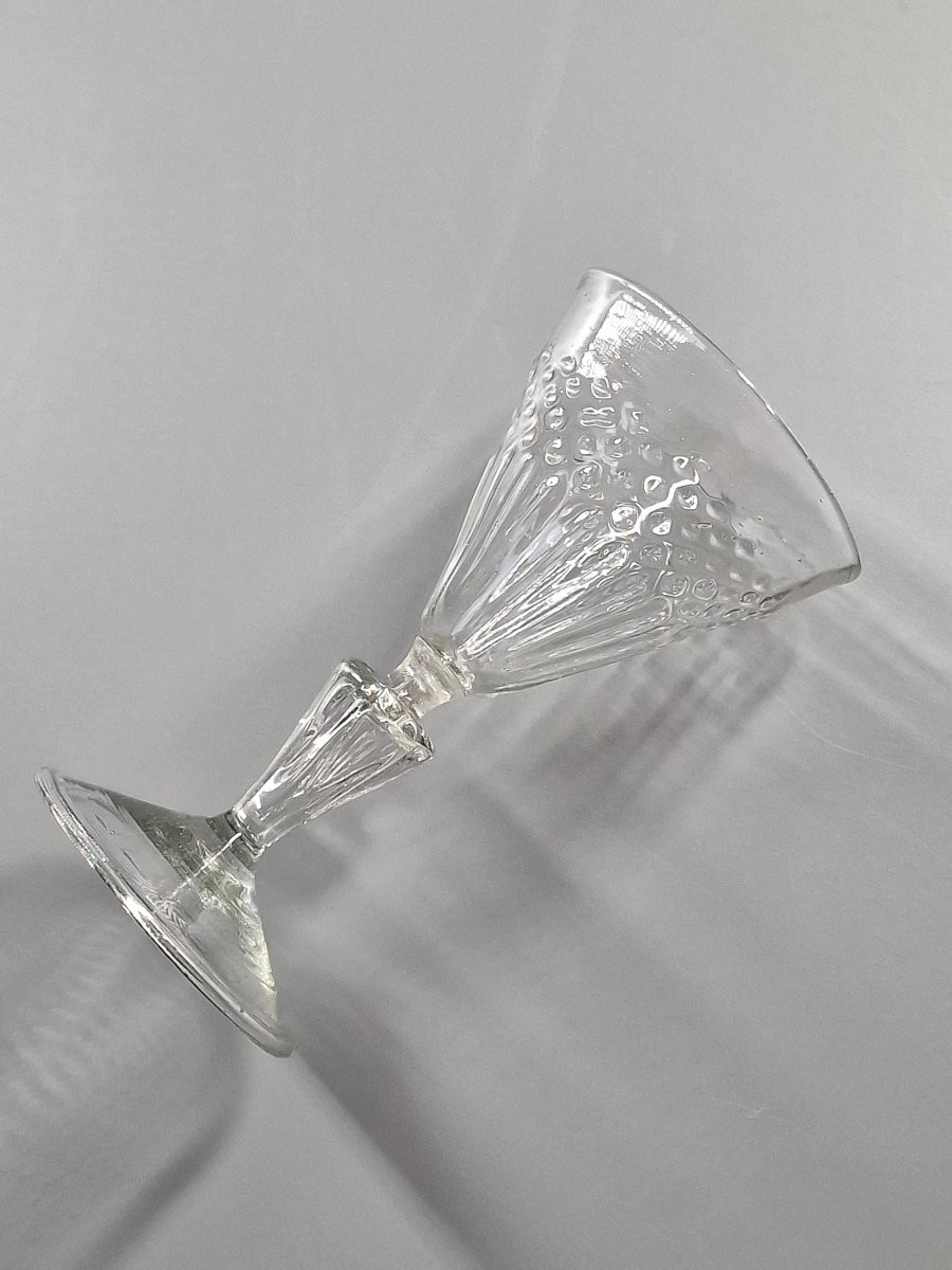 Molded Cup Glass With Rice Grain And Tab Shapes On A Grooved Hollow Stem. 18th Century-photo-4