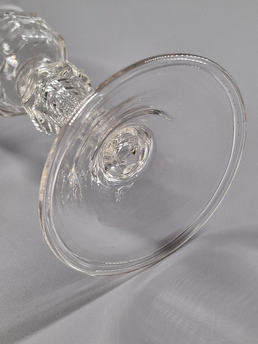 Grand verre à jambe balustre et coupe facettées en degrés - Bohême, XVIIIe siècle 18e-photo-2