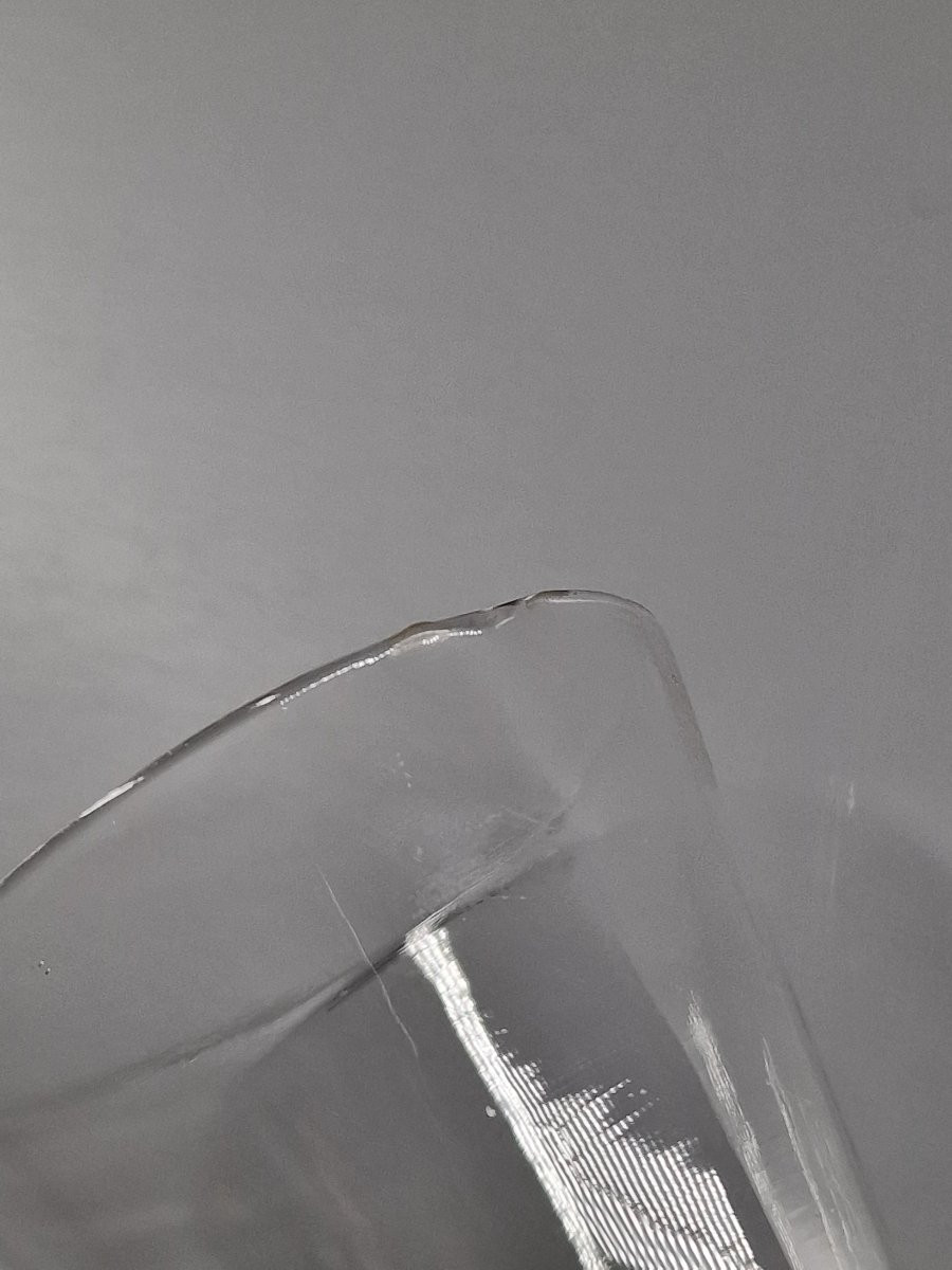 Grand verre à jambe balustre et coupe facettées en degrés - Bohême, XVIIIe siècle 18e-photo-3