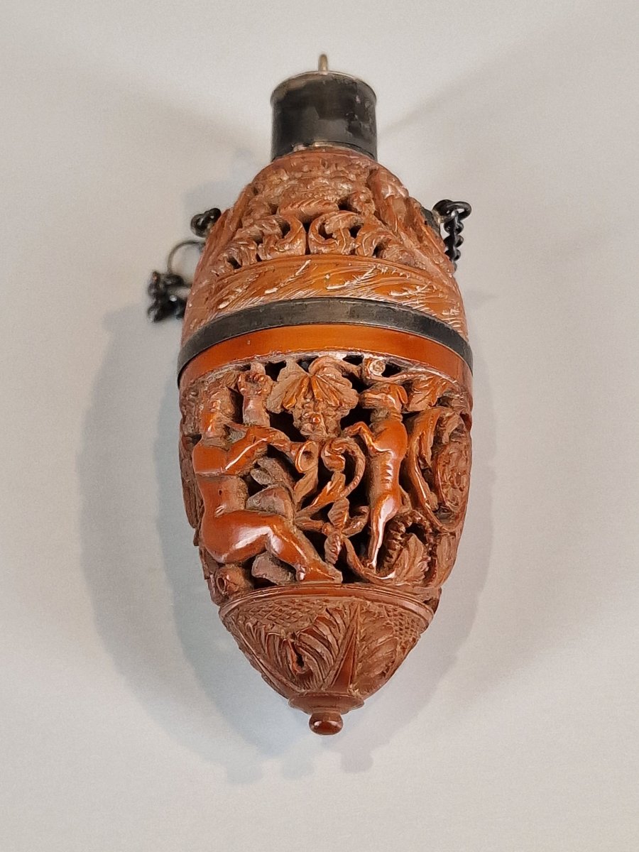 A Corozo Snuffbox Case Carved With Putti, Scrolls, A Flower Basket And A Dog - Circa 1800-photo-2