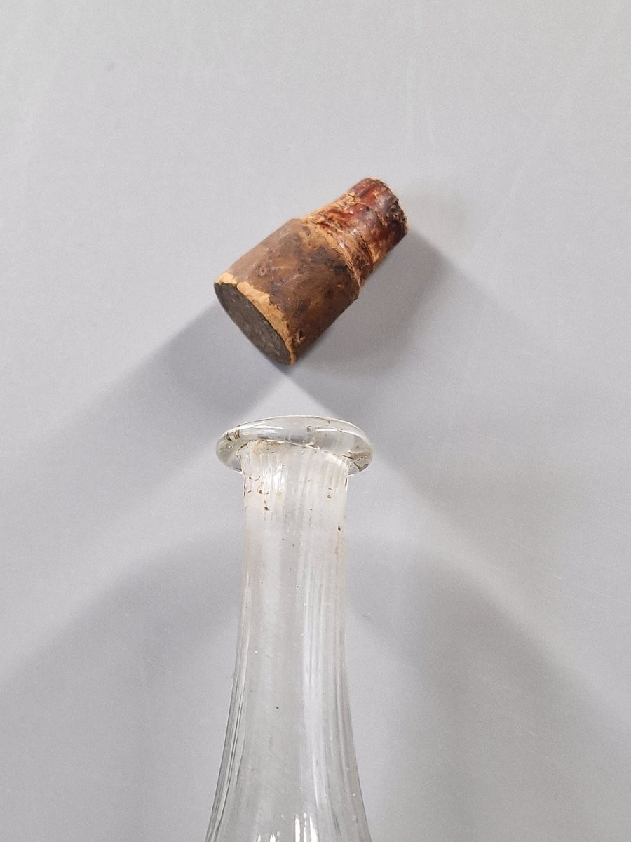 Perfume Bottle Or Spirit Flask In Blown Glass With Fine Gadroon Decoration - 18th Century-photo-6